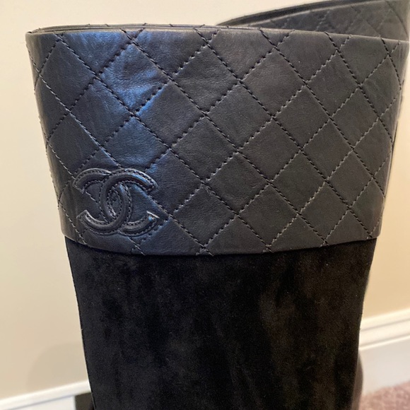 Chanel Leather & Suede Riding Boots Retail Price $1,550 - Picture 2 of 11
